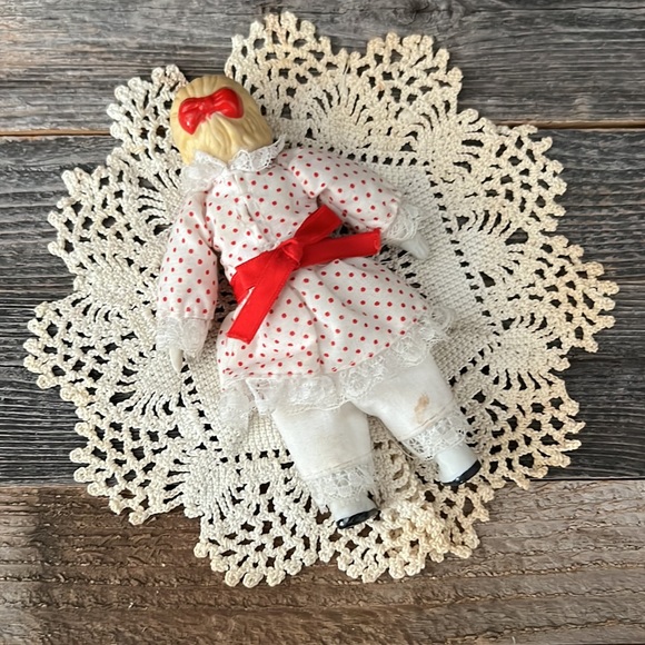 Vintage Russ Berrie Porcelain Doll - Picture 3 of 7